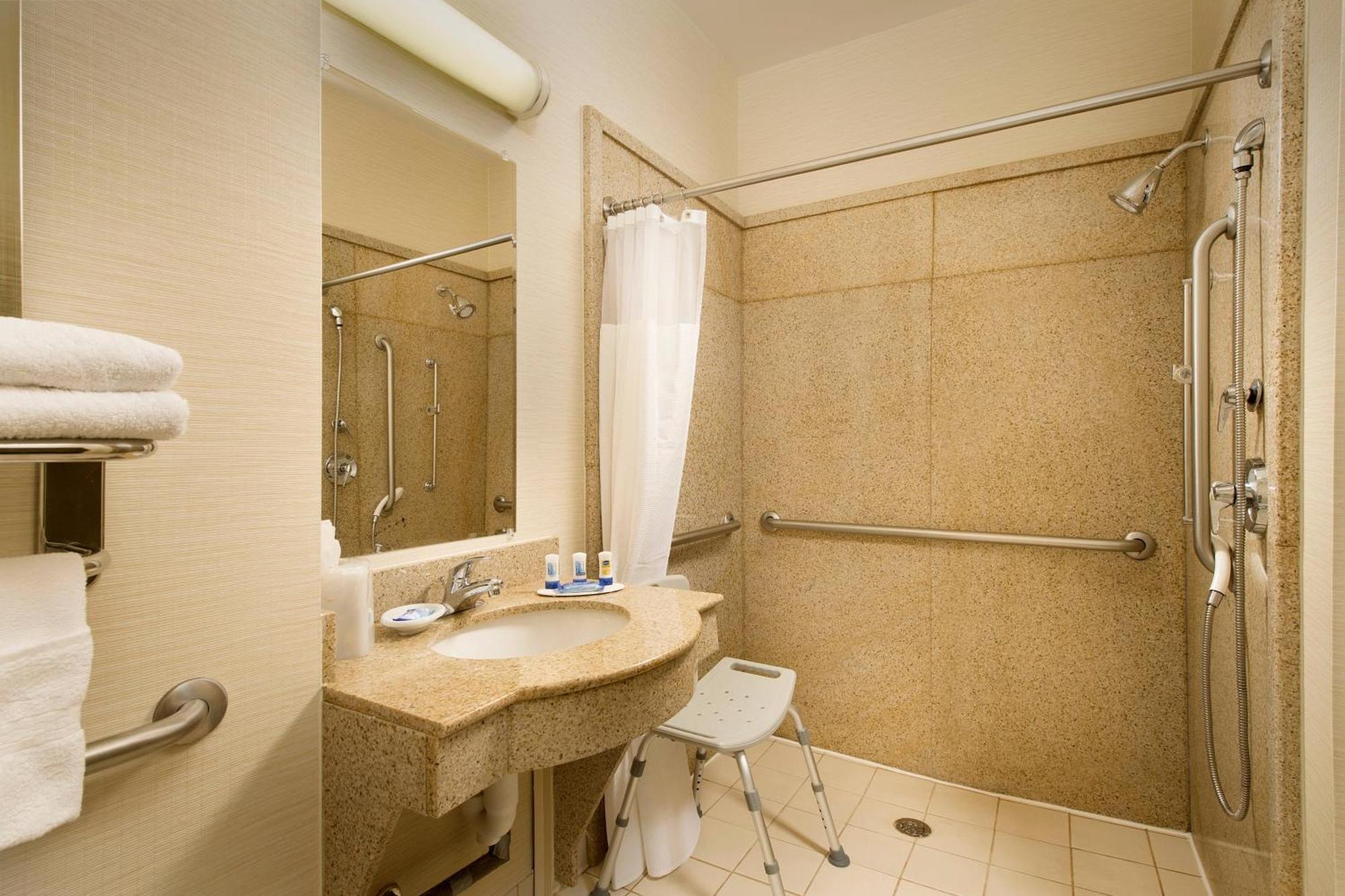 Fairfield Inn & Suites By Marriott Waco North Exteriör bild